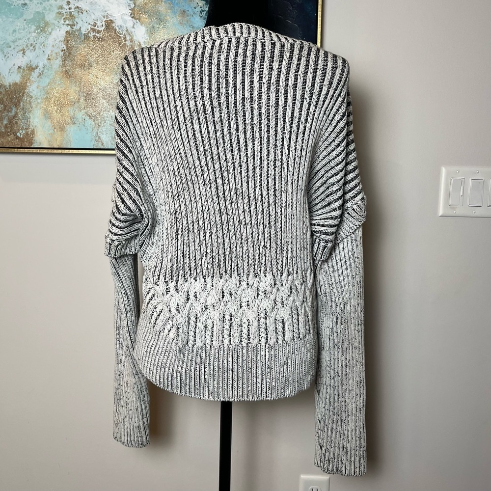 DKNY Jeans Herringbone Sweater - Picture 5 of 10